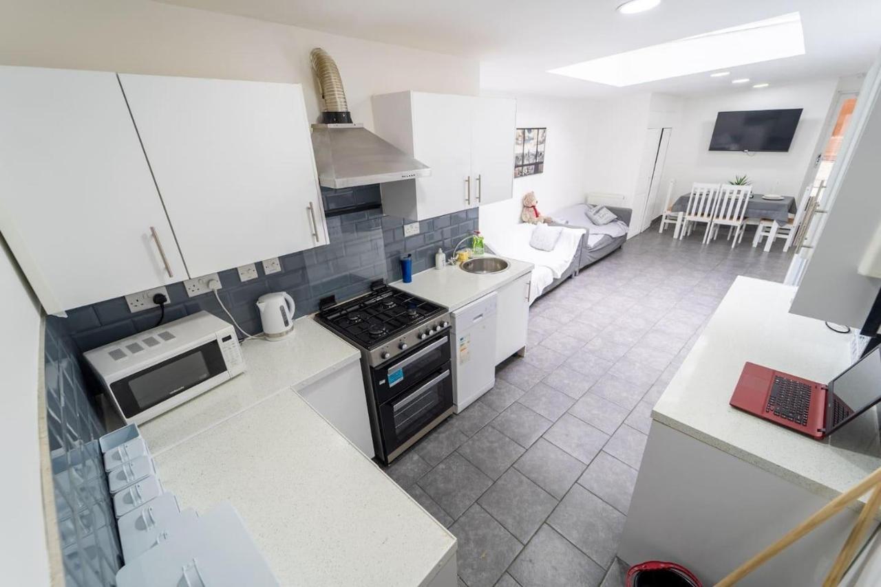 Studio Close To Selly Oak Train Station Birmingham Exterior foto